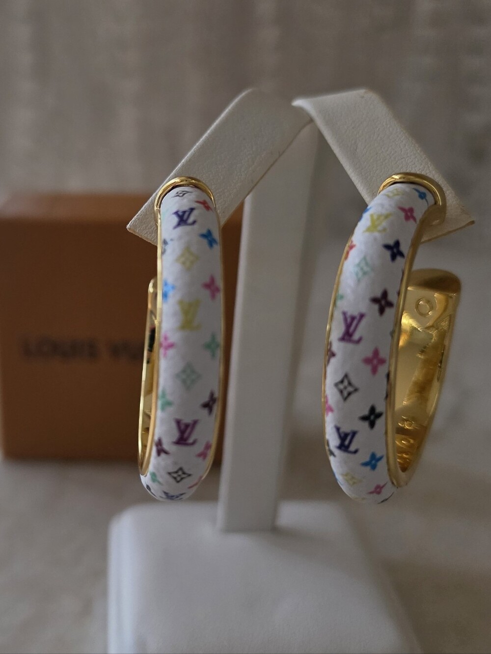Gold and Multicolor Hoop Earrings Indistinguishable! Comes W/gift๐๐ฅ๐ฅ๐ - Picture 7 of 10